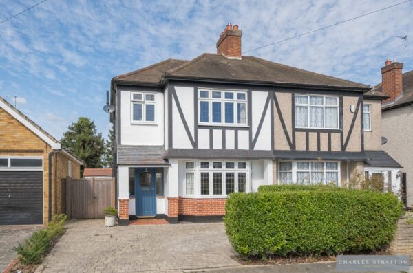 St. Ivians Drive, Gidea Park