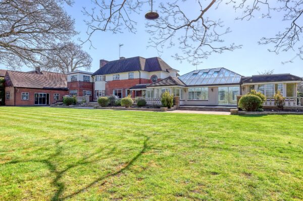 Parkway, Gidea Park Exhibition Estate