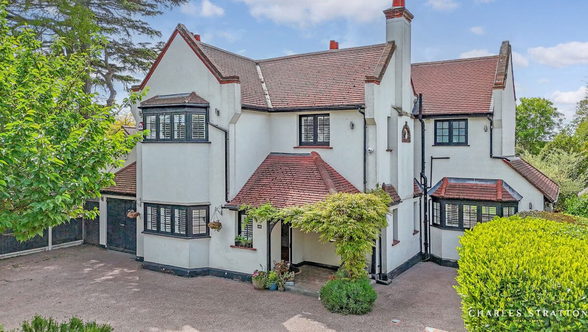 Balgores Lane, Gidea Park
