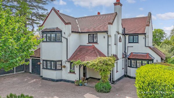 Balgores Lane, Gidea Park