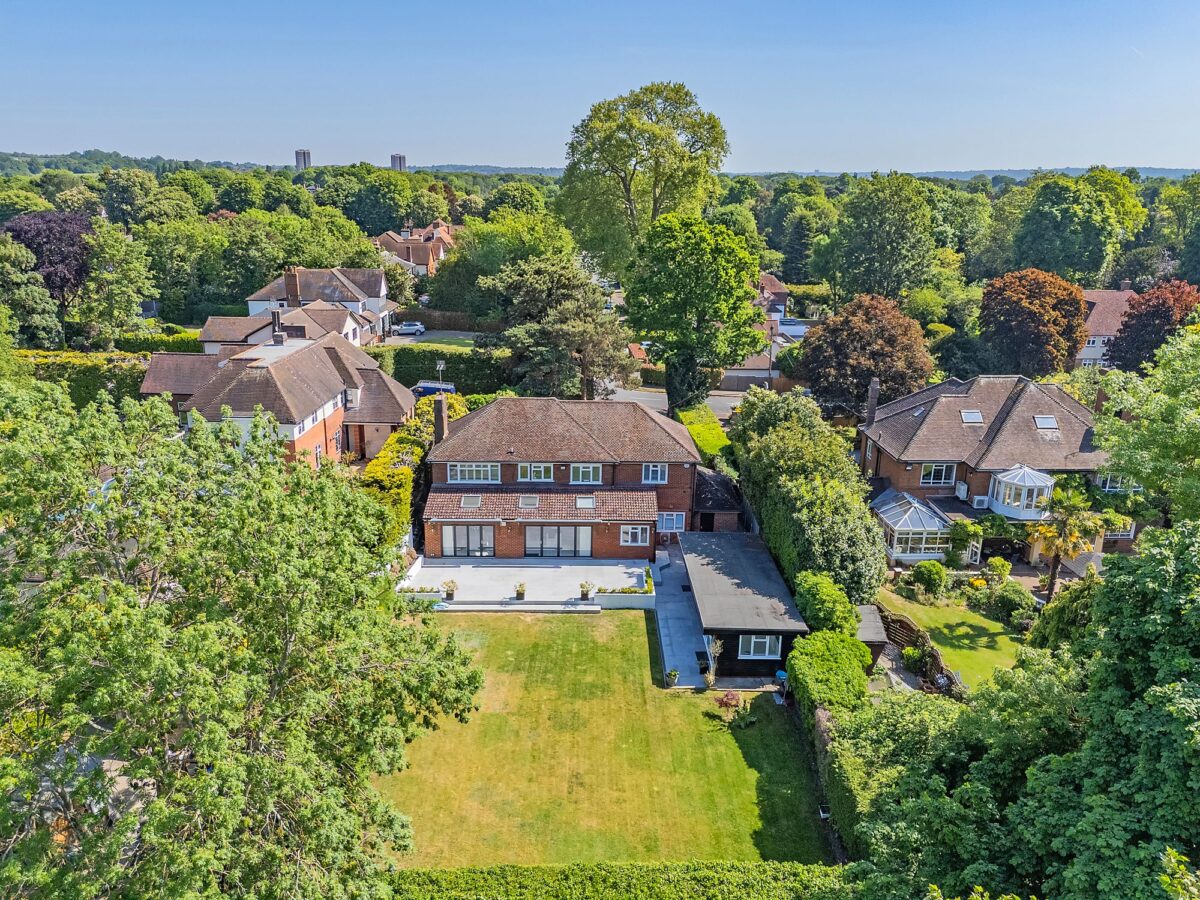 Parkway, Gidea Park