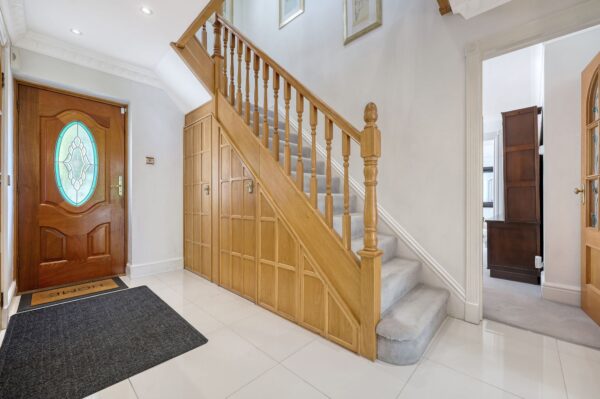 Parkway, Gidea Park