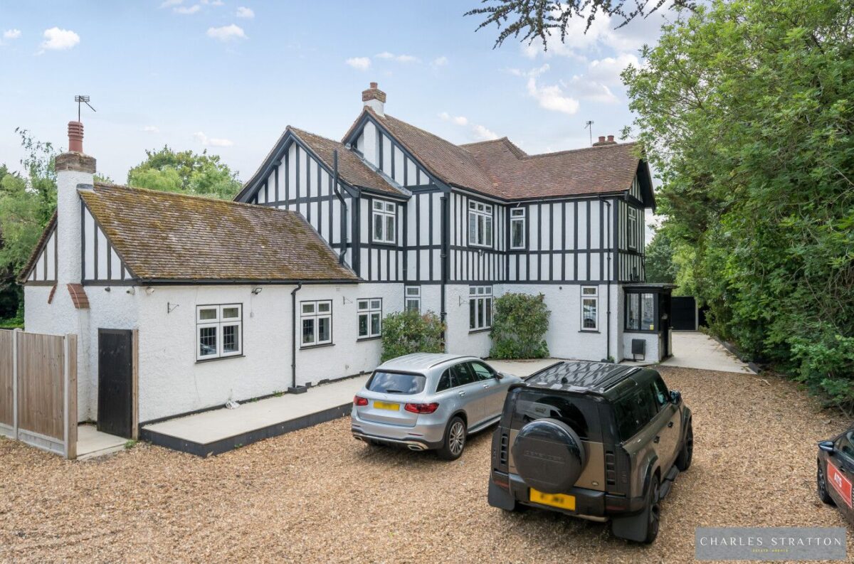 Main Road, Gidea Park
