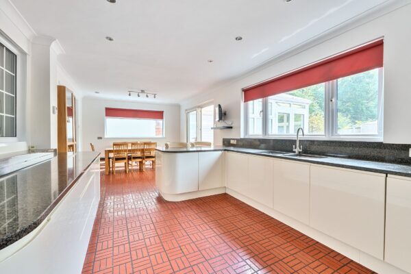 Links Avenue, Gidea Park