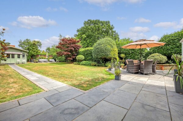 Parkway, Gidea Park