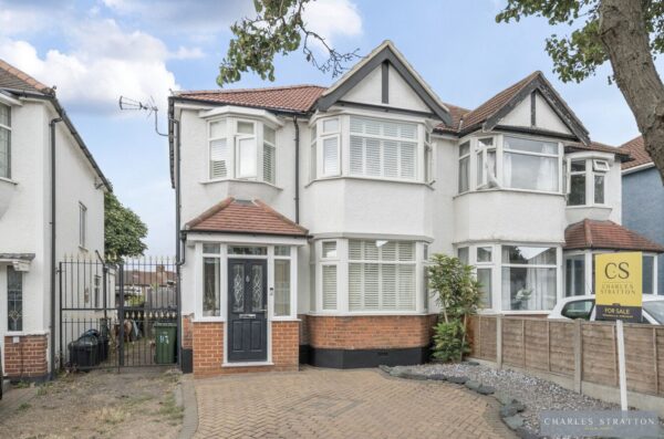 Carlton Road, Gidea Park
