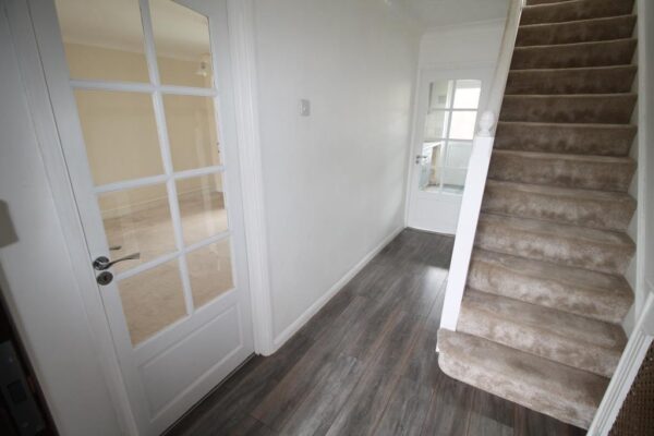 Brentwood Road, Romford, Rm1