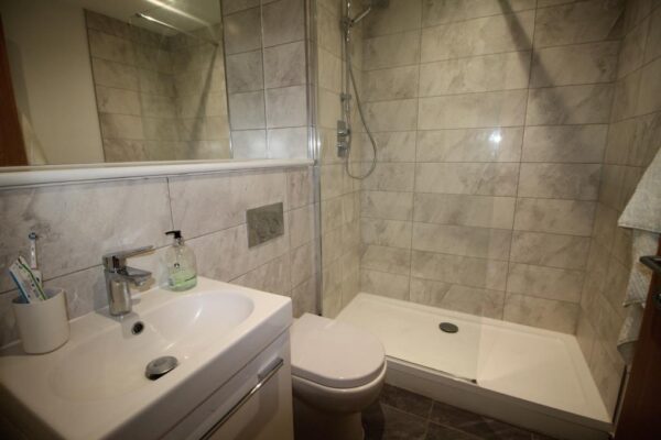 Queens Moat House, Romford, RM1