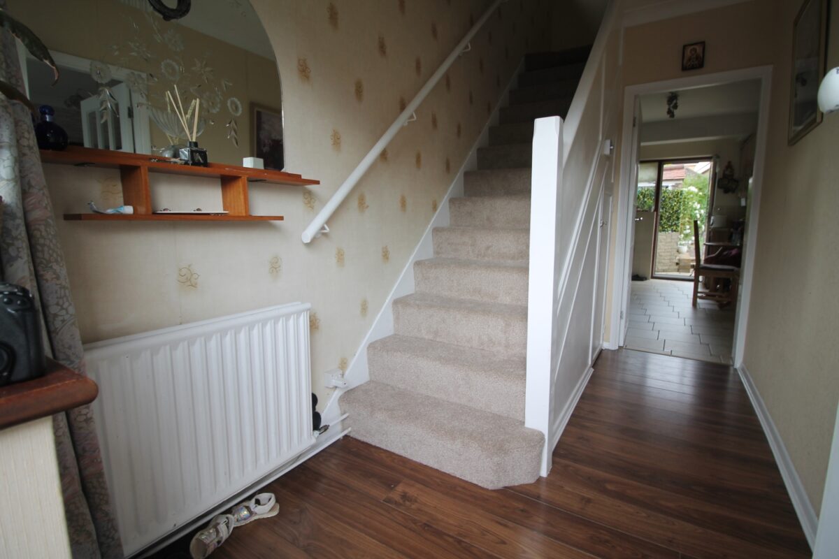Farnes Drive, Gidea Park, Romford, RM2