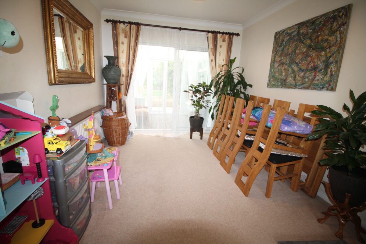 Farnes Drive, Gidea Park, Romford, RM2