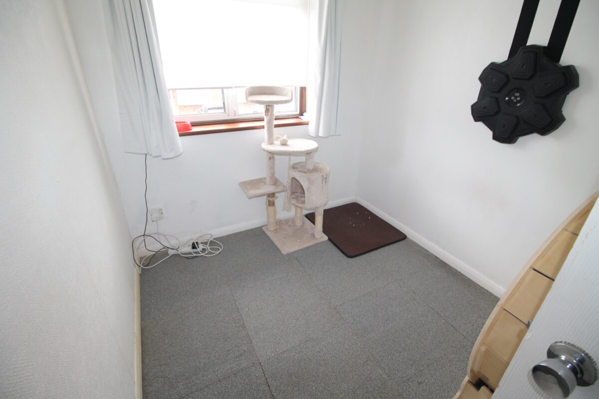 Farnes Drive, Gidea Park, Romford, RM2