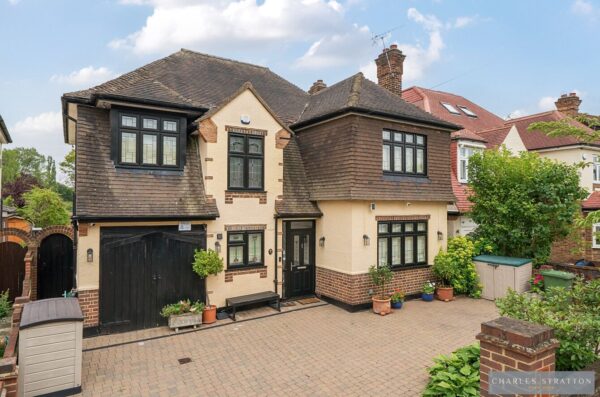 Links Avenue, Gidea Park