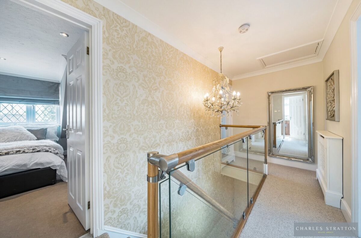 Goodwood Avenue, Hutton
