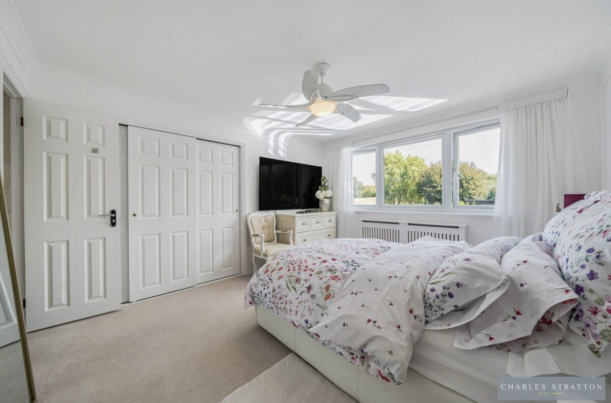 Goodwood Avenue, Hutton