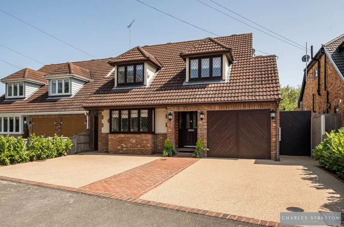 Goodwood Avenue, Hutton
