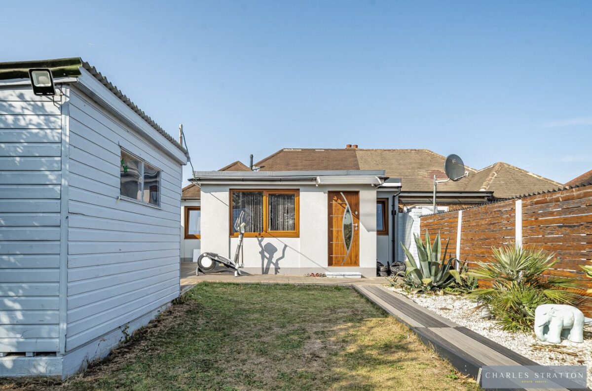 Harrow Crescent, Romford
