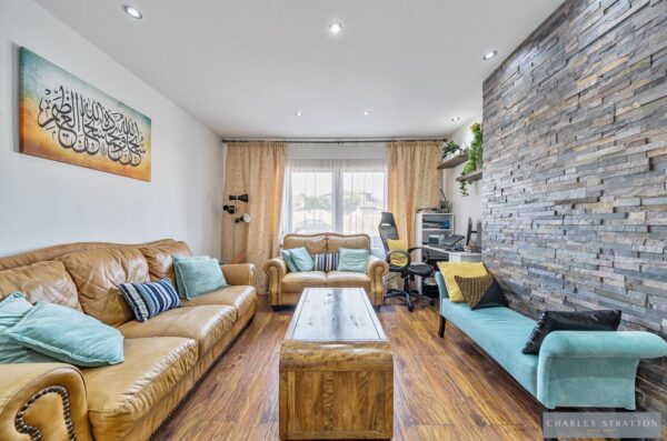 Harrow Crescent, Romford