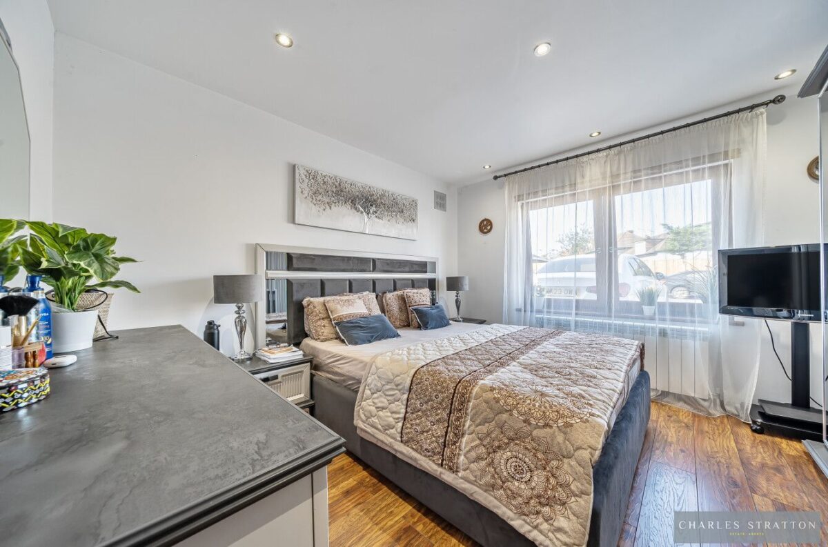 Harrow Crescent, Romford