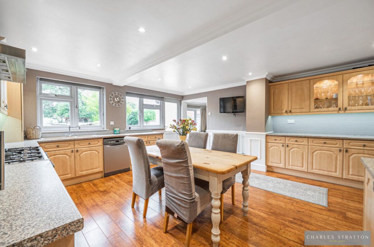 Lodge Avenue, Gidea Park