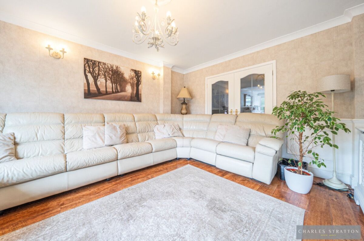Lodge Avenue, Gidea Park