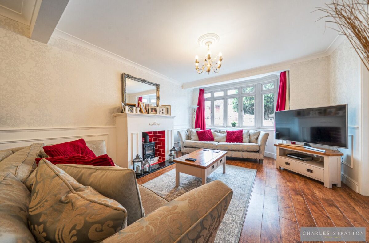 Lodge Avenue, Gidea Park