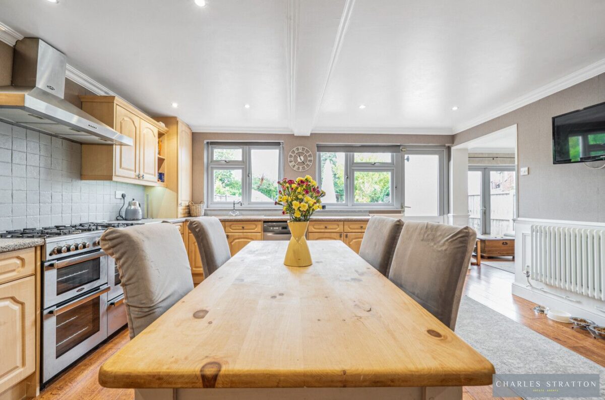 Lodge Avenue, Gidea Park