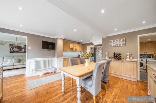 Lodge Avenue, Gidea Park