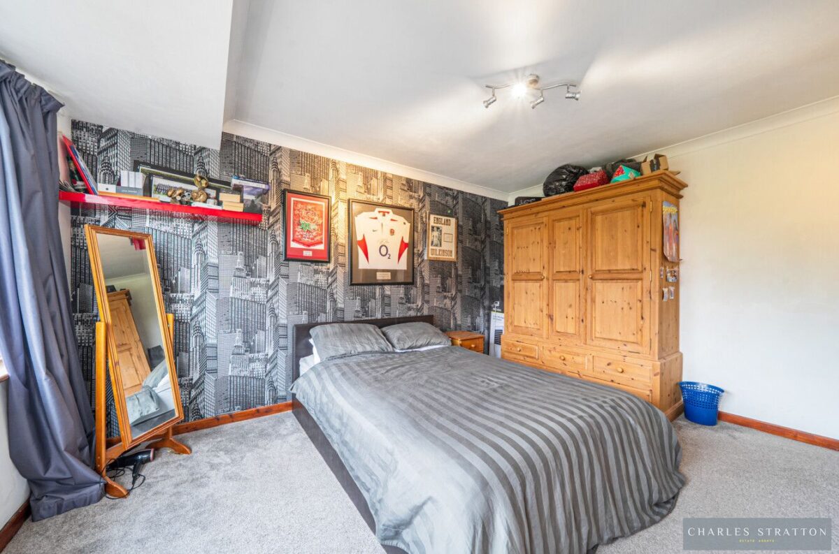 Lodge Avenue, Gidea Park