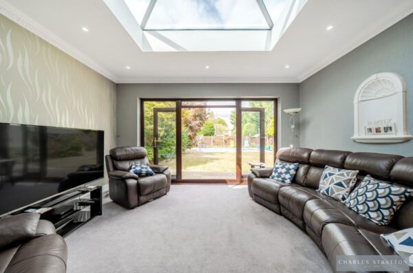 Hall Road, Gidea Park