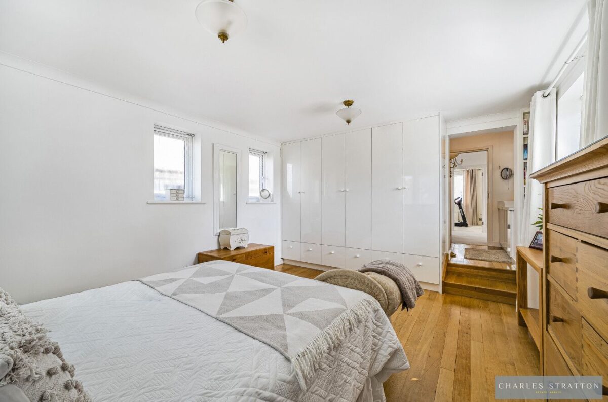 Risebridge Road, Gidea Park