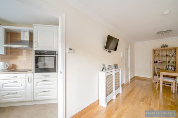 Gidea Lodge, Main Road,