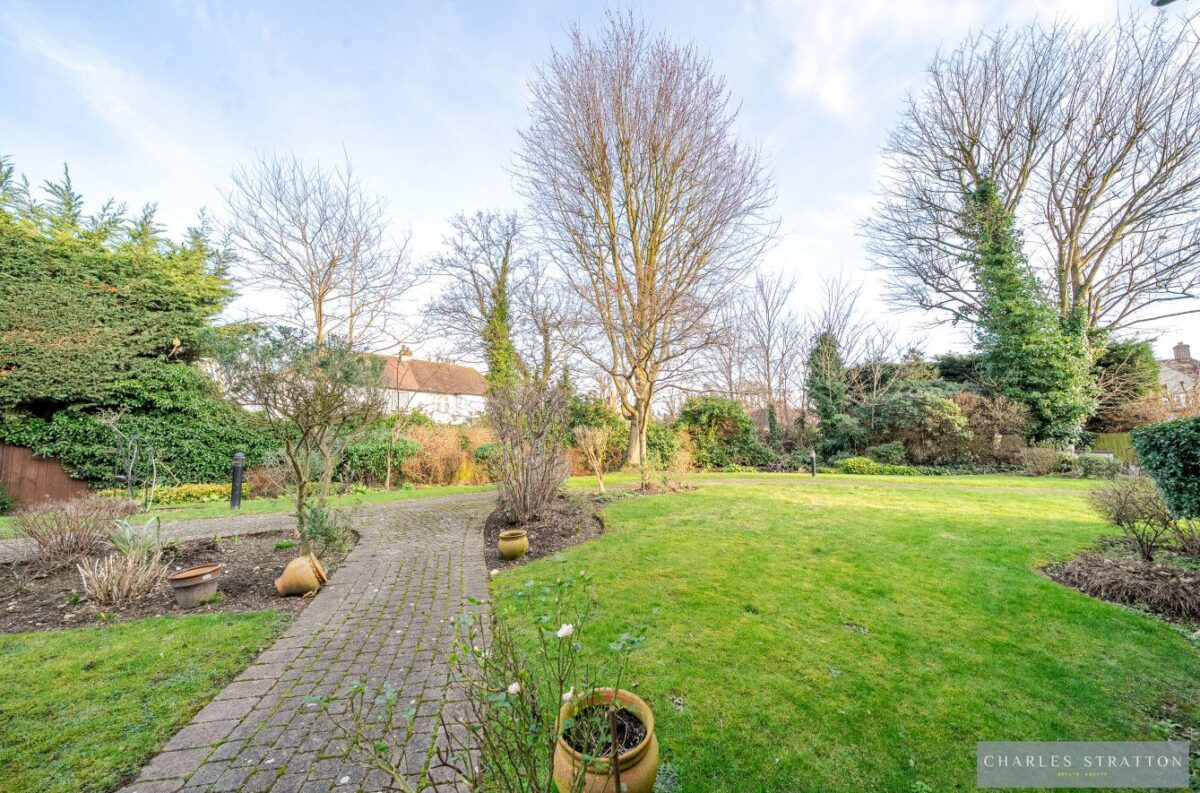 Gidea Lodge, Main Road,