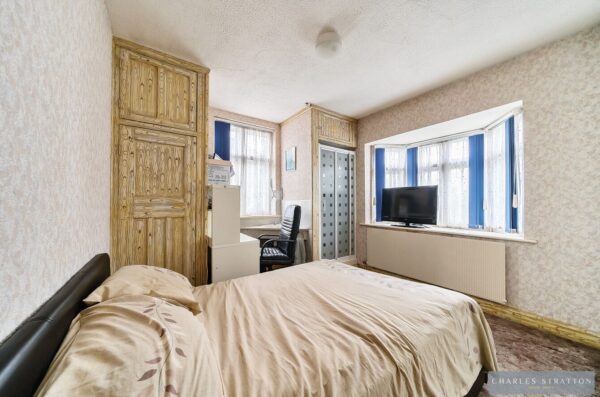 Main Road, Gidea Park