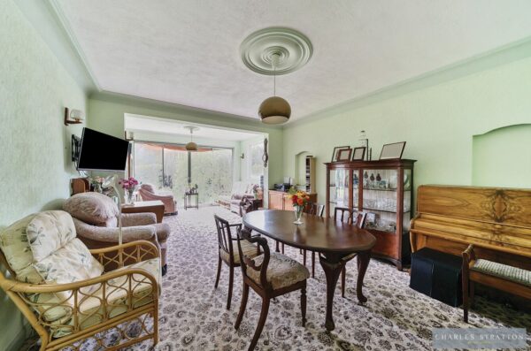 Main Road, Gidea Park