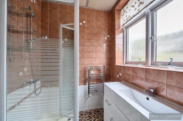 Main Road, Gidea Park