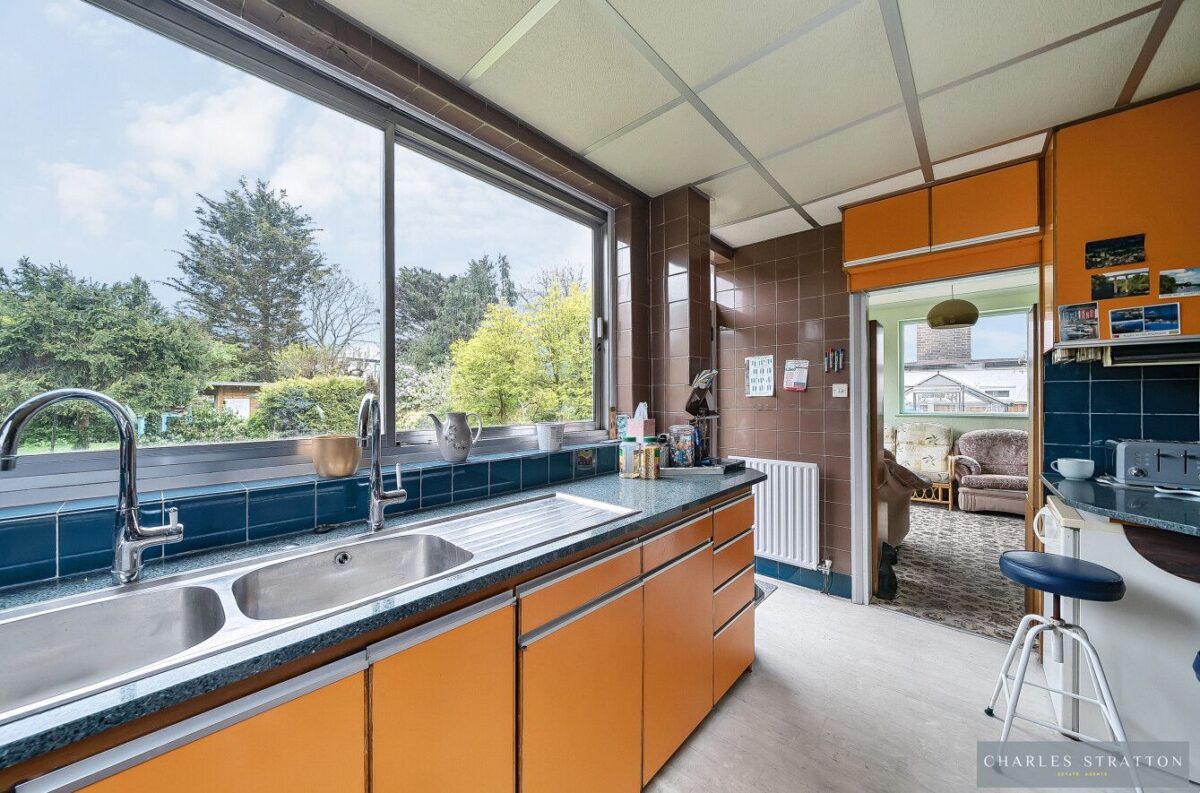 Main Road, Gidea Park