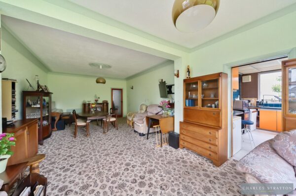 Main Road, Gidea Park