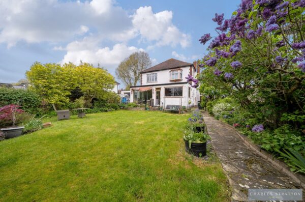 Main Road, Gidea Park