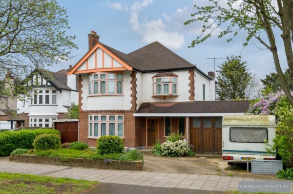 Main Road, Gidea Park