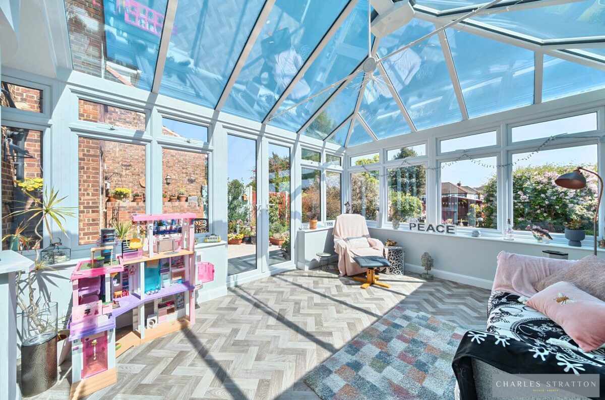 Lodge Avenue, Gidea Park