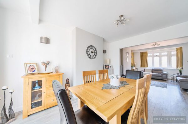 Lodge Avenue, Gidea Park