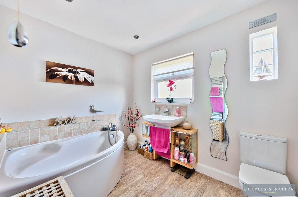 Lodge Avenue, Gidea Park