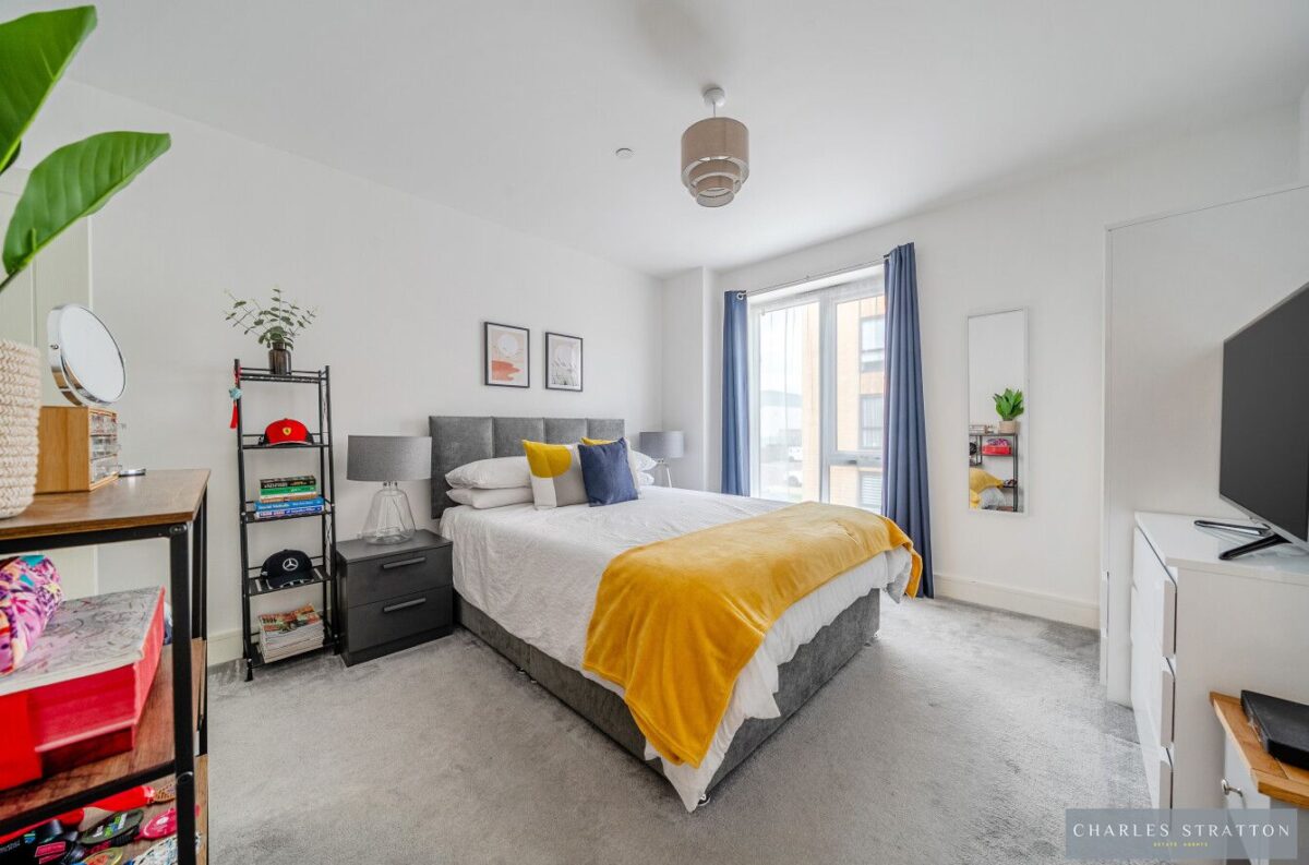 Windstar Drive, South Ockendon