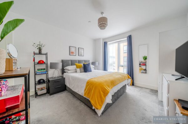 Windstar Drive, South Ockendon