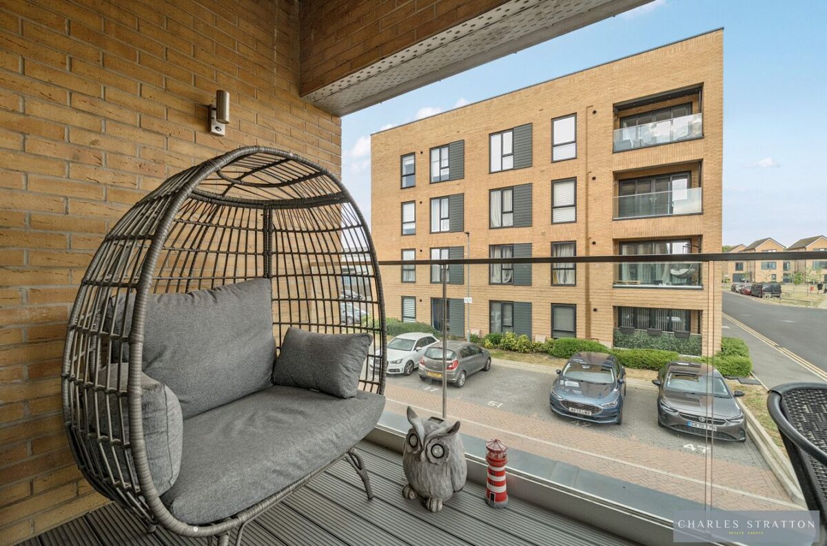 Windstar Drive, South Ockendon