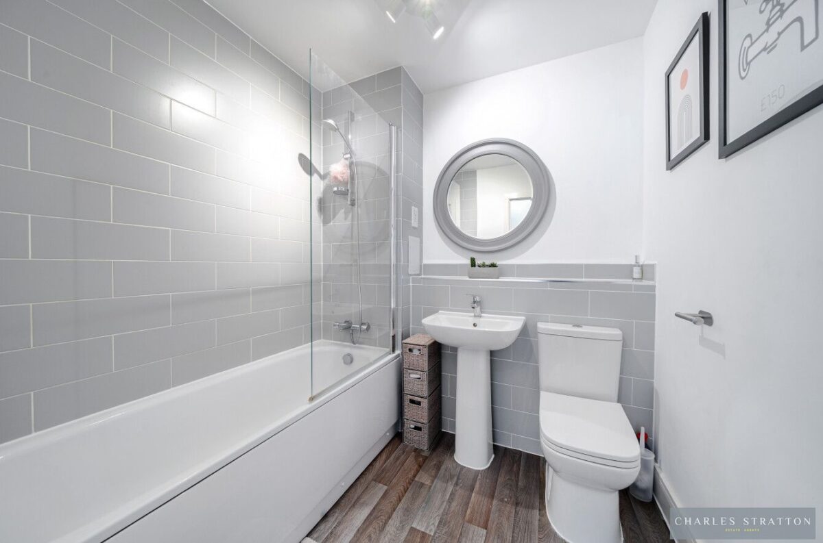 Windstar Drive, South Ockendon