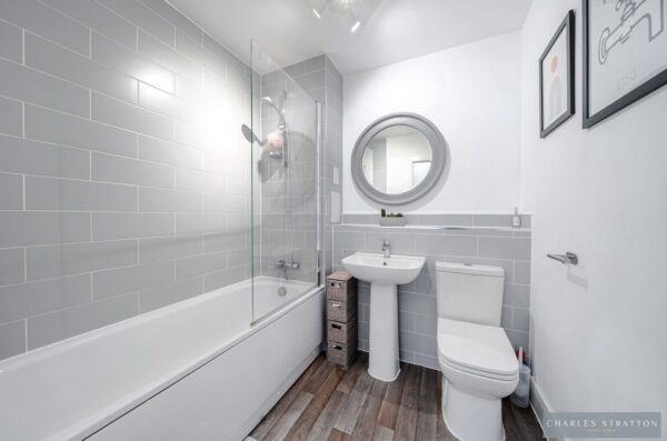 Windstar Drive, South Ockendon