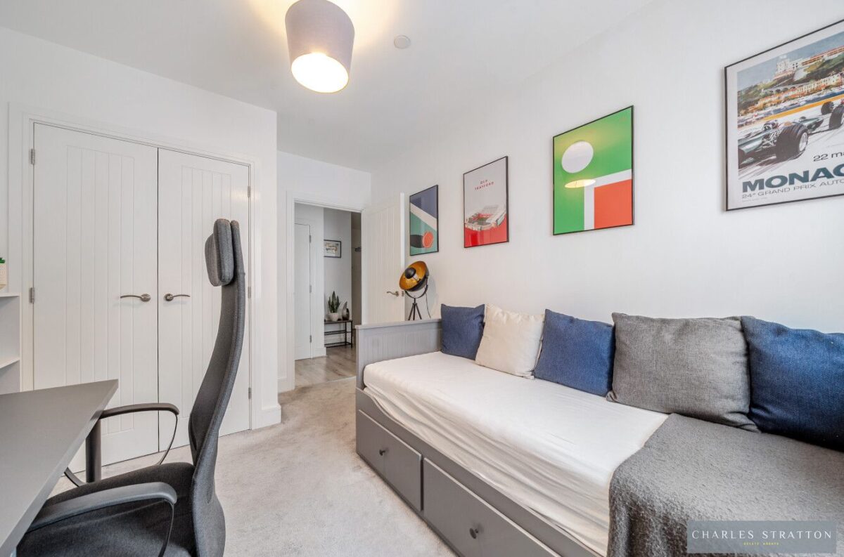 Windstar Drive, South Ockendon