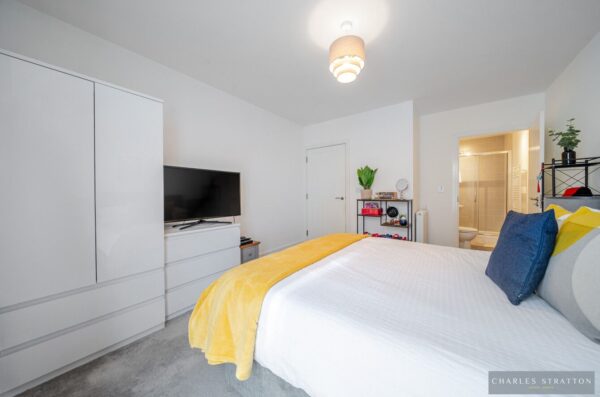 Windstar Drive, South Ockendon