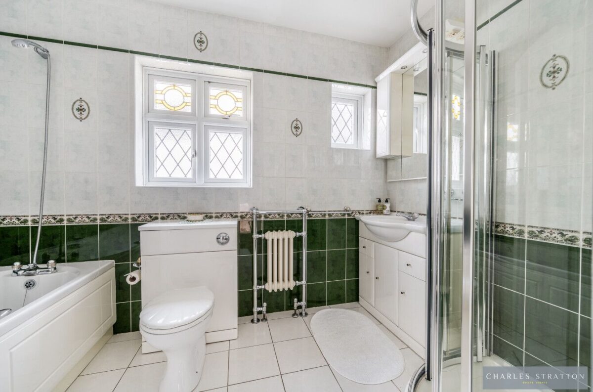 Main Road, Gidea Park